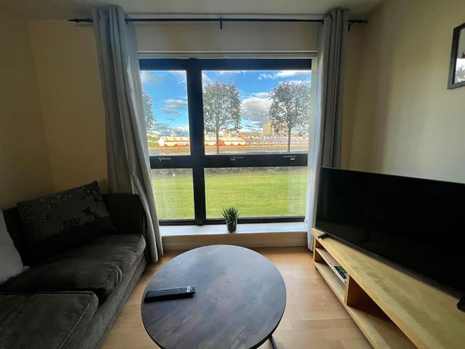 Cosy Riverside Secc Hydro Apartment Glasgow